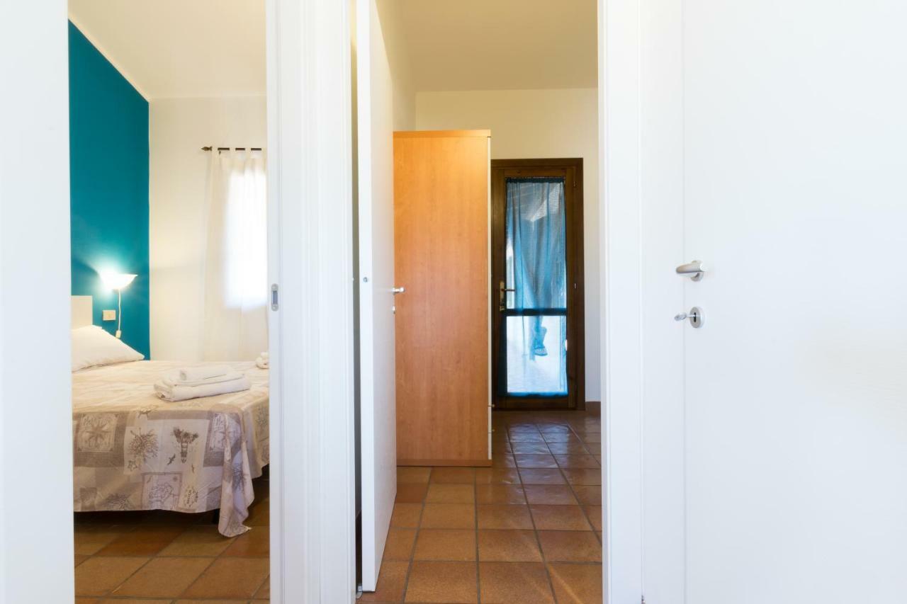 Residenza Solemar Villa Bosa Marina Exterior foto