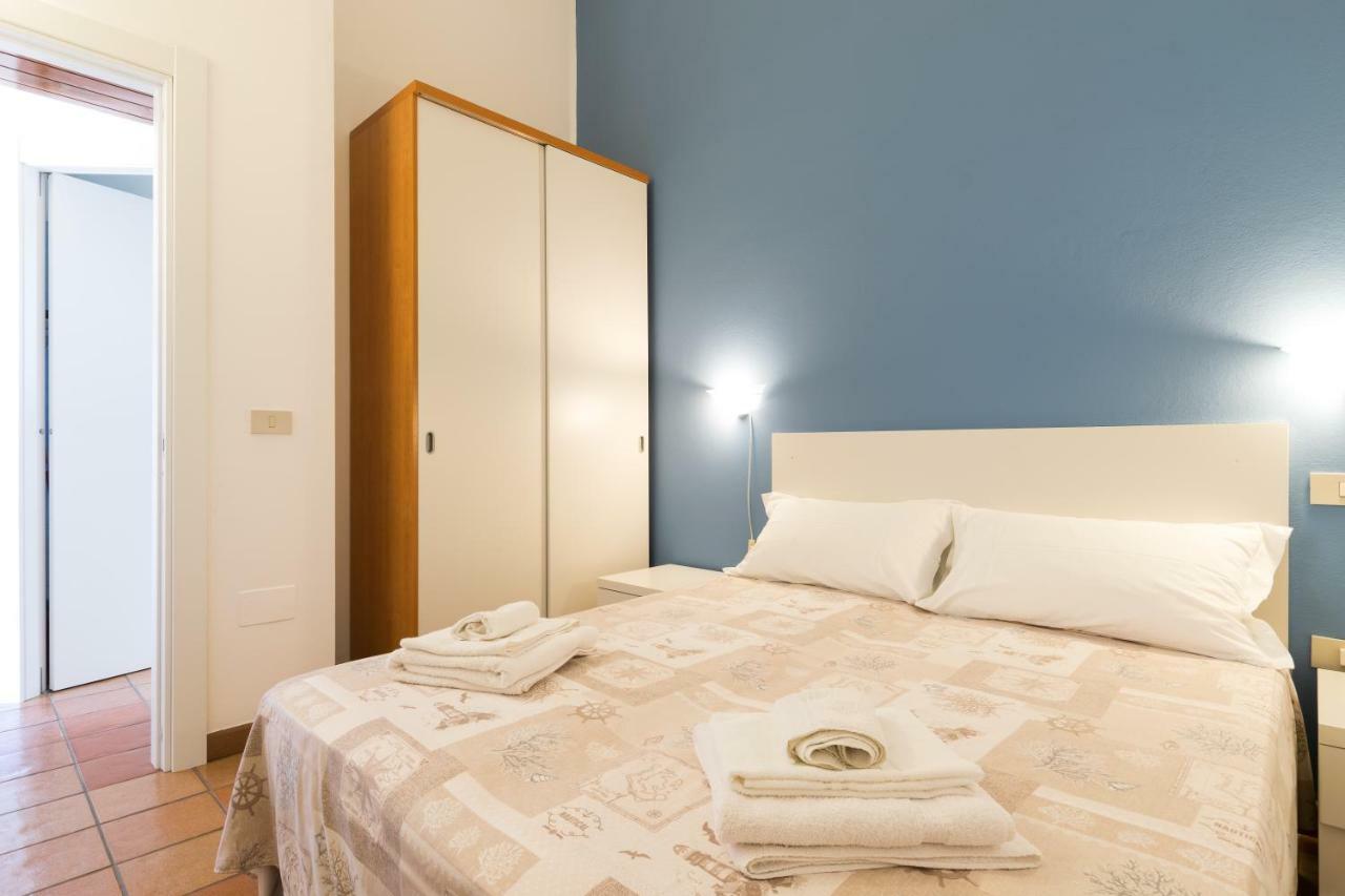 Residenza Solemar Villa Bosa Marina Exterior foto